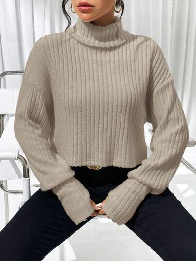 Einfarbiges Damen Oberteil für vielseitige Styling-Möglichkeiten.
