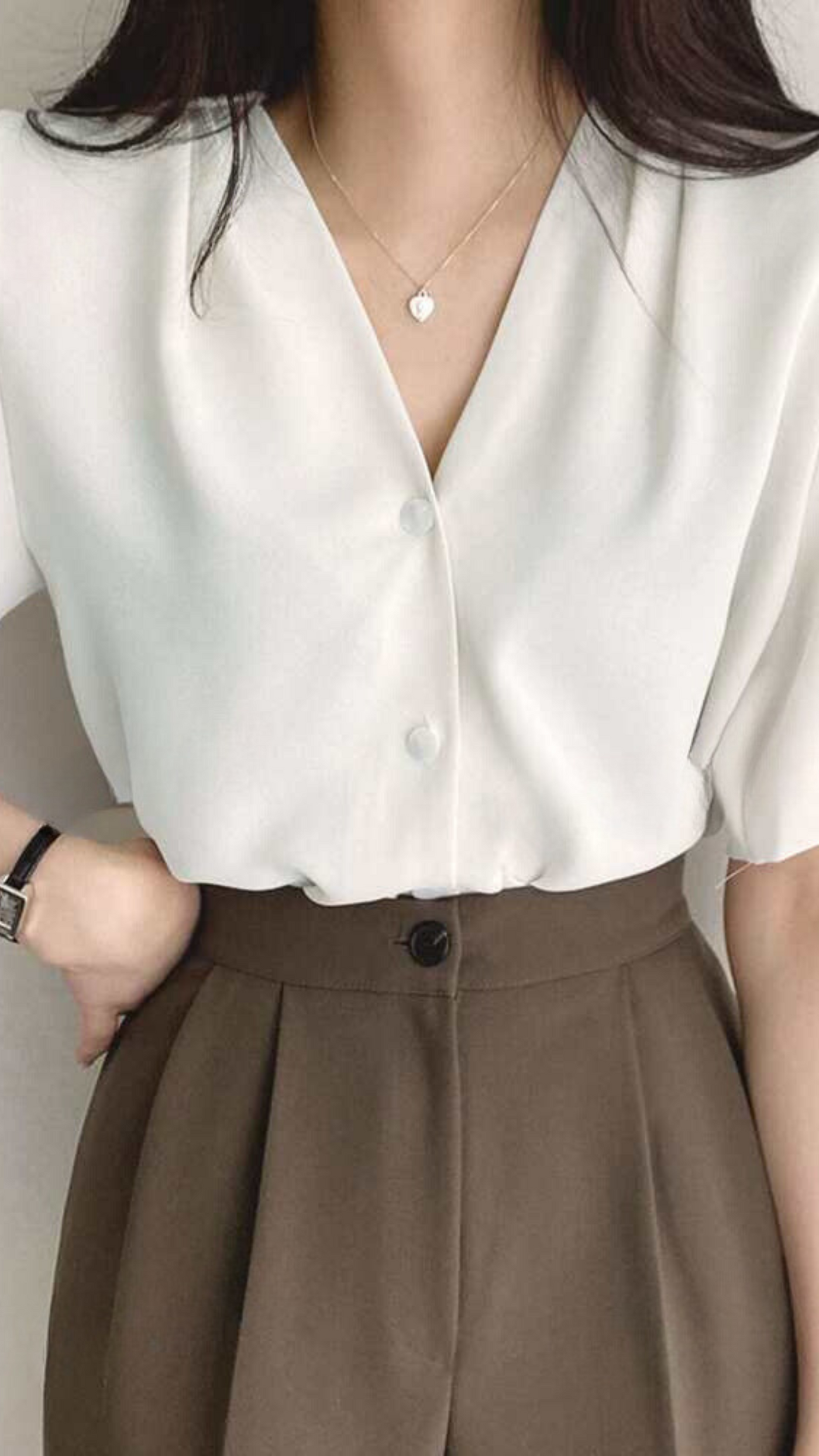 Elegante Bluse für semi-formelle Anlässe.