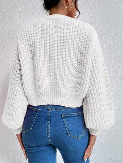 Schwarzer V-Ausschnitt-Cardigan für Layering.
