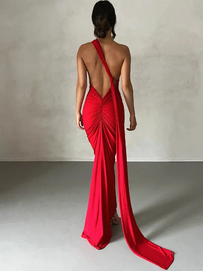 Luxuriöses Abendkleid mit schmeichelhafter Silhouette von Aphrodite™.
