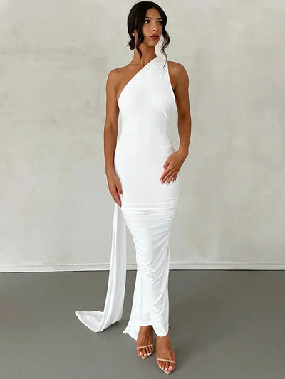 Aphrodite™ perfektes Maxi-Kleid für einen mutigen und eleganten Look.
