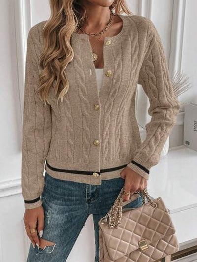 Stilvolle Strickjacke mit Knopfleiste.