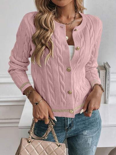 Strickjacke mit Knopfleiste für Layering.