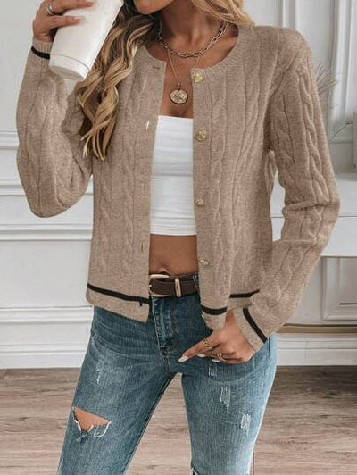 Leichte Strickjacke für vielseitiges Layering.