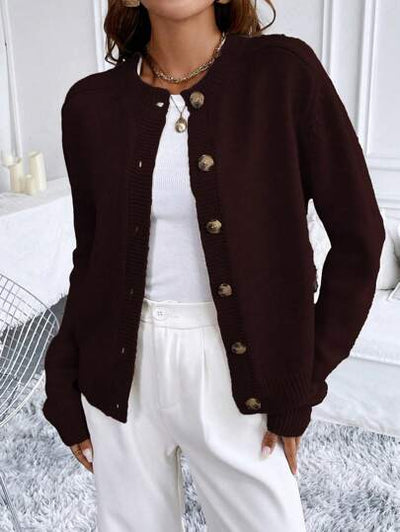 Entspannte Passform-Cardigan mit Knöpfen von Aphrodite™.
