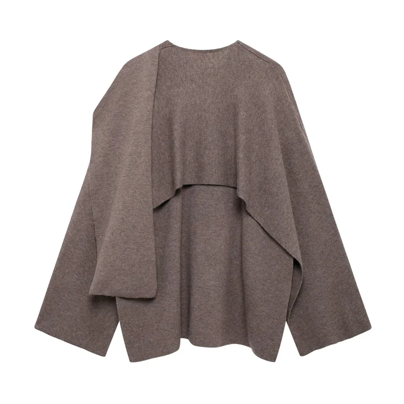 Stilvoller Winter-Cape-Mantel für formelle und legere Anlässe.
