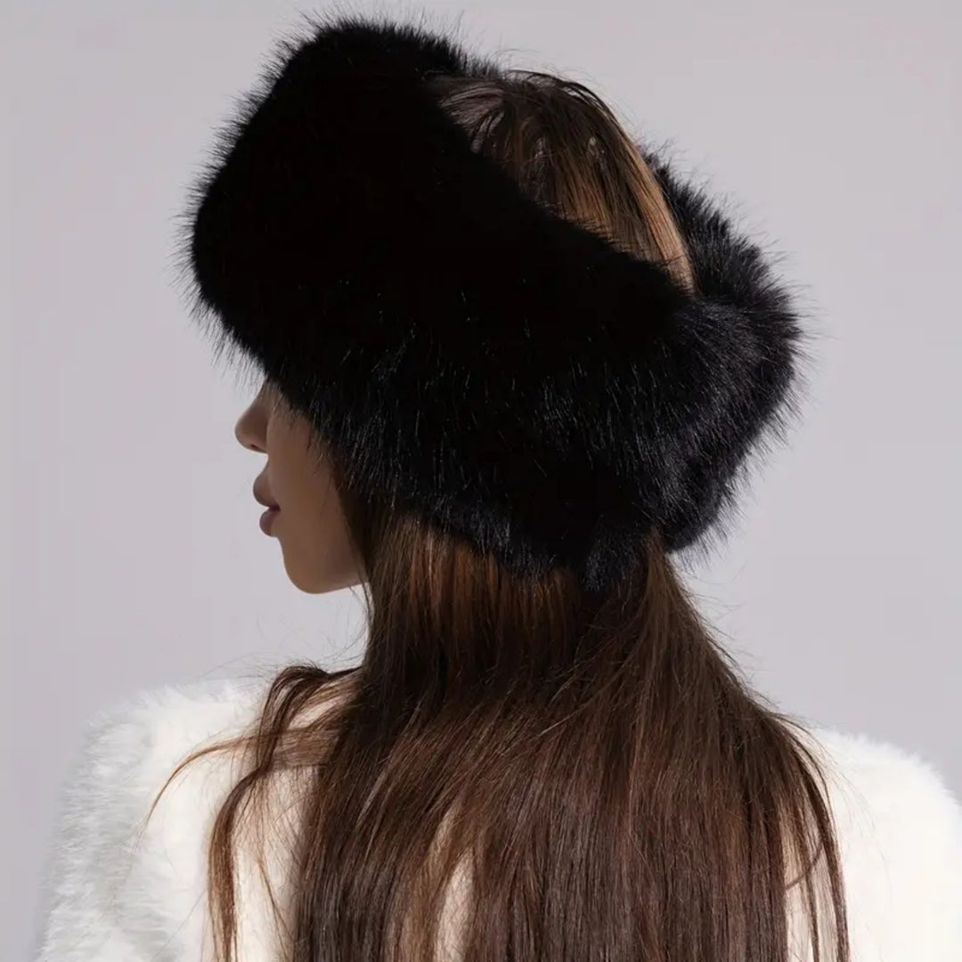 Eleganter Winterhut mit tierfreundlichem Kunstfell von Aphrodite™.

