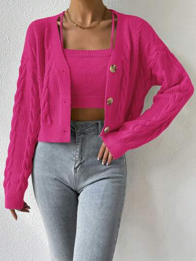 Herbstmode: Cropped Strickjacke von Aphrodite™

