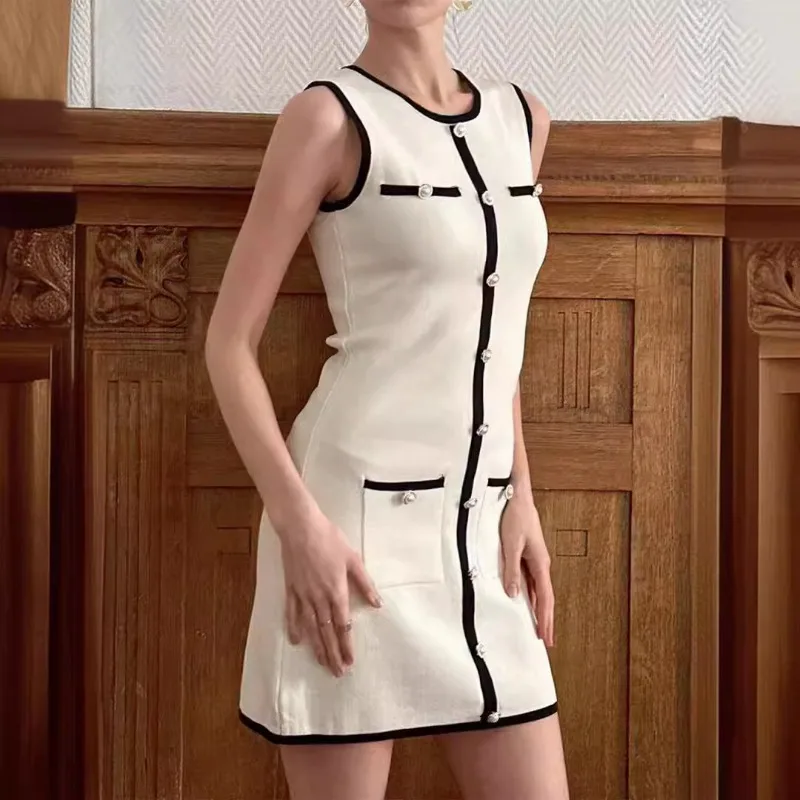 Raffiniertes ärmelloses Minikleid für Damen von Aphrodite™.
