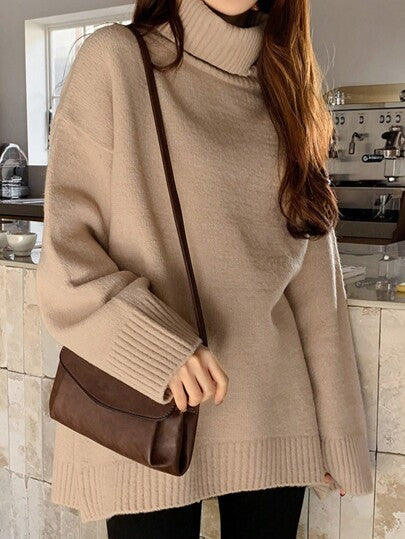 Aphrodite™ Rollkragenpullover für gemütliche Wintertage.

