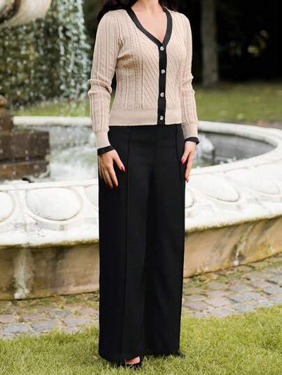 Modischer Strick-Cardigan für Damen mit Slim-Fit Design von Aphrodite™.
