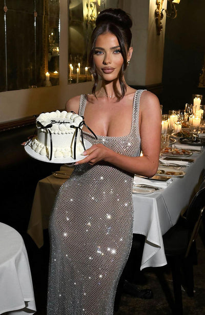 Elegantes und atmungsaktives Maxikleid von Aphrodite™.
